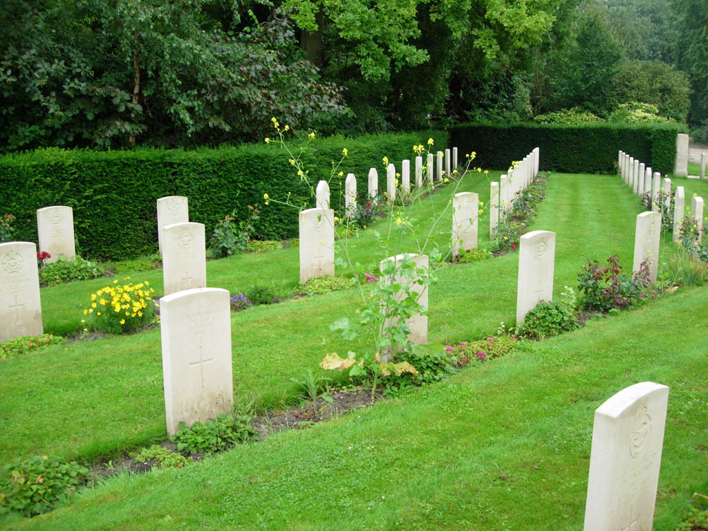 AMSTERDAM NEW EASTERN CEMETERY