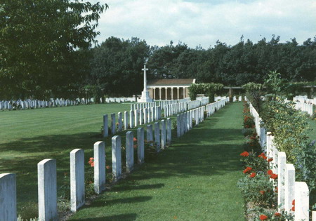 BERGEN-OP-ZOOM WAR CEMETERY