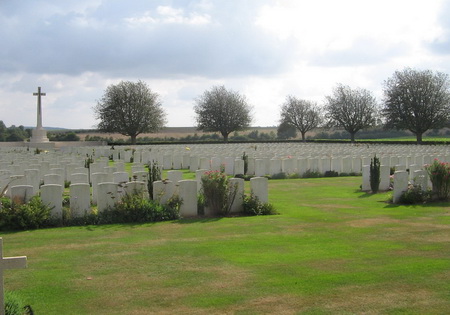 AUBIGNY COMMUNAL CEMETERY EXTENSION